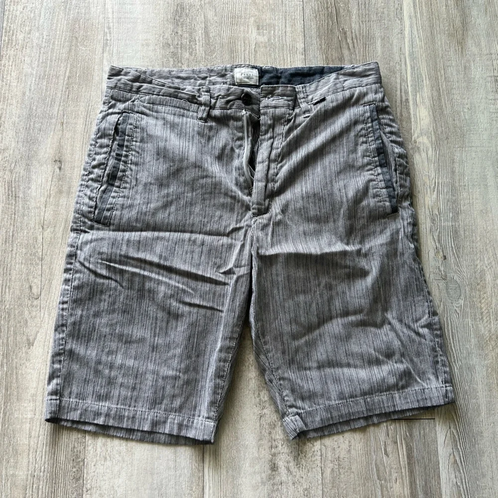 Mens Gray Casual Shorts Size 30 Classic Fit Flat Front Summer Split Co USA - Picture 2 of 11